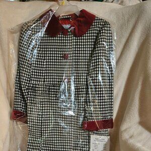 Girls size 4 houndstooth with crimson accents coat